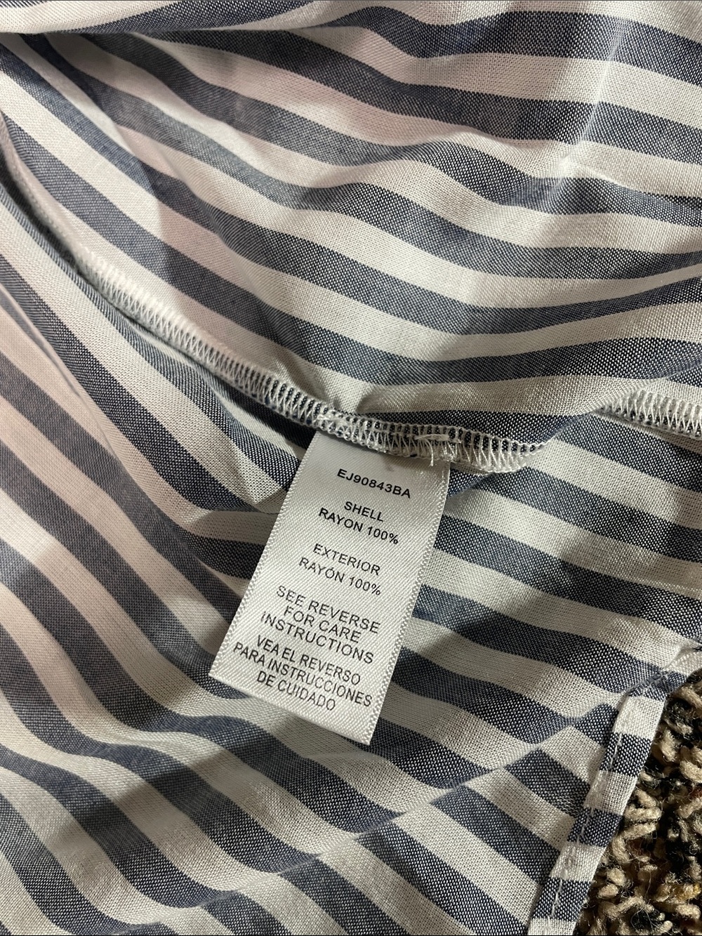 En Crème Striped Flowy Gray White Ruffle Sleeve High Low Asymmetrical Top M EUC - Picture 6 of 7